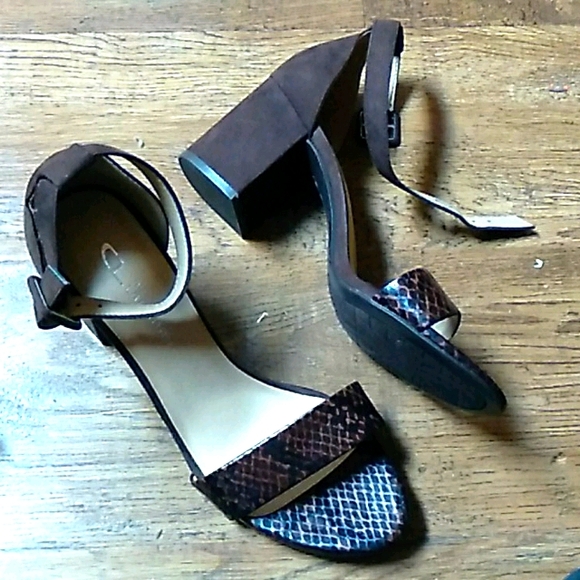 Snake skin heels - Picture 1 of 2